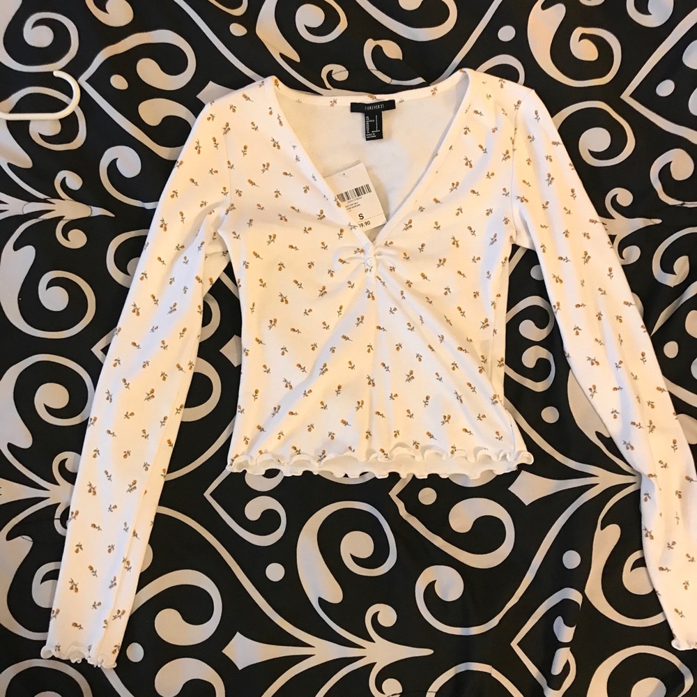 Long sleeve crop top